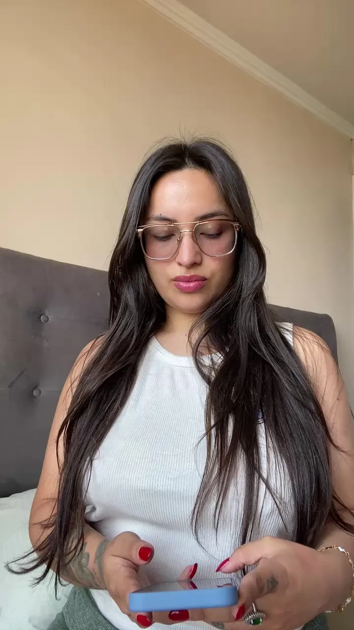 Latinaakita4 — Freechat on Cam4