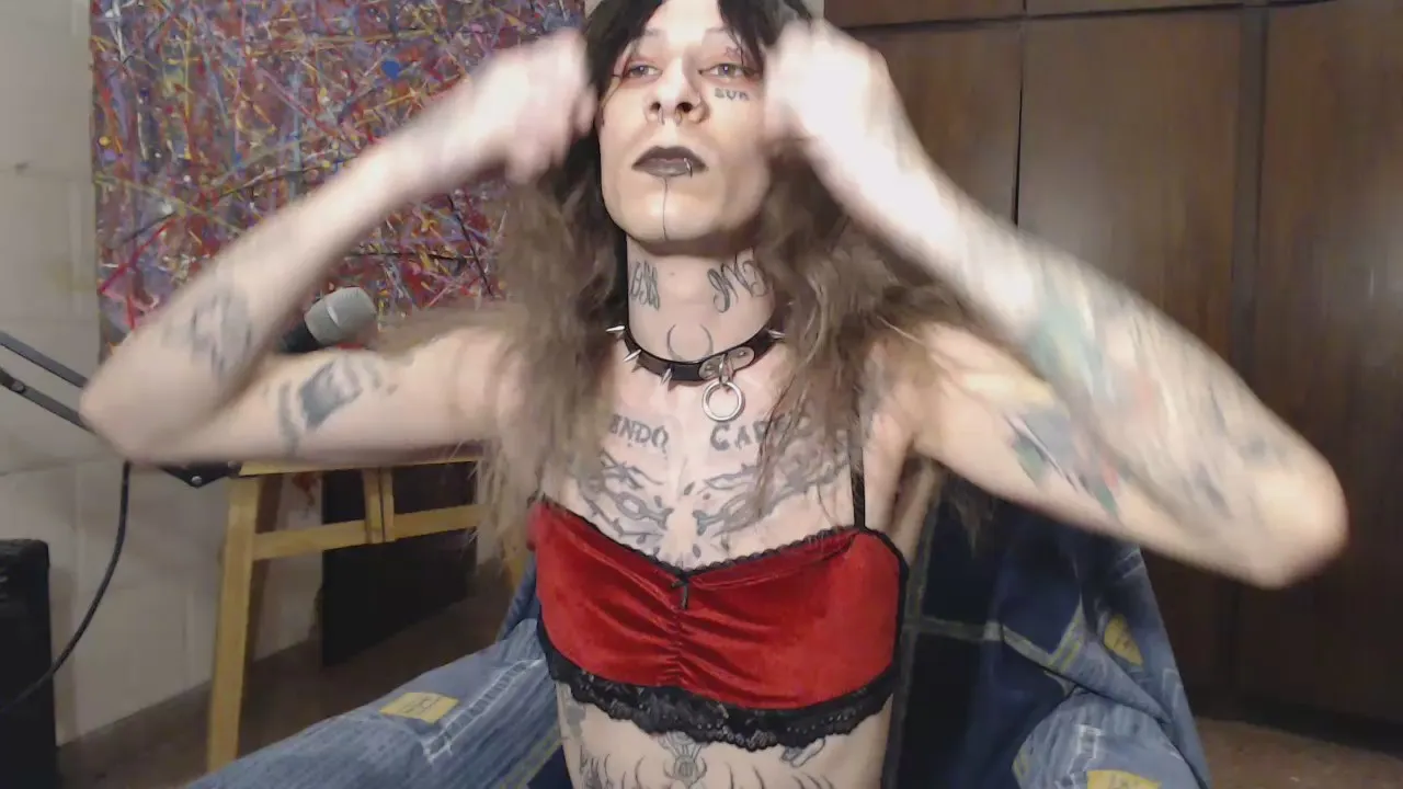 Offline layaldabaoth on Cam4