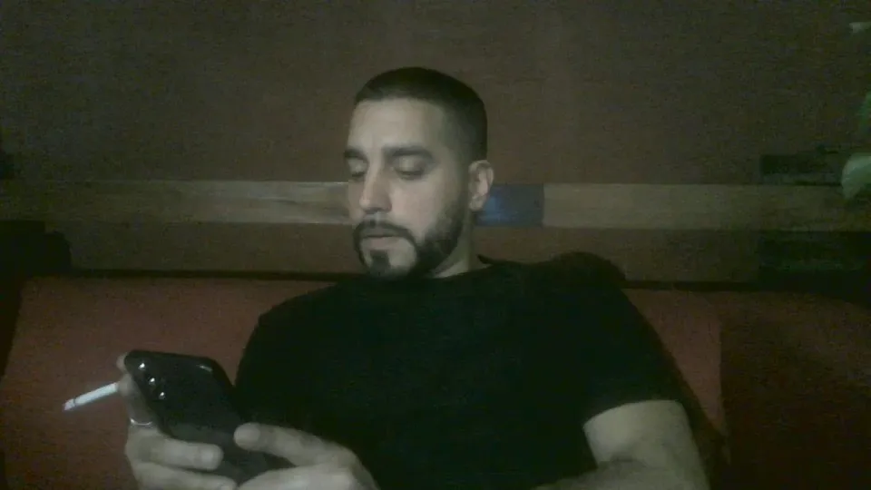 Offline Liyovassa22_ on Cam4