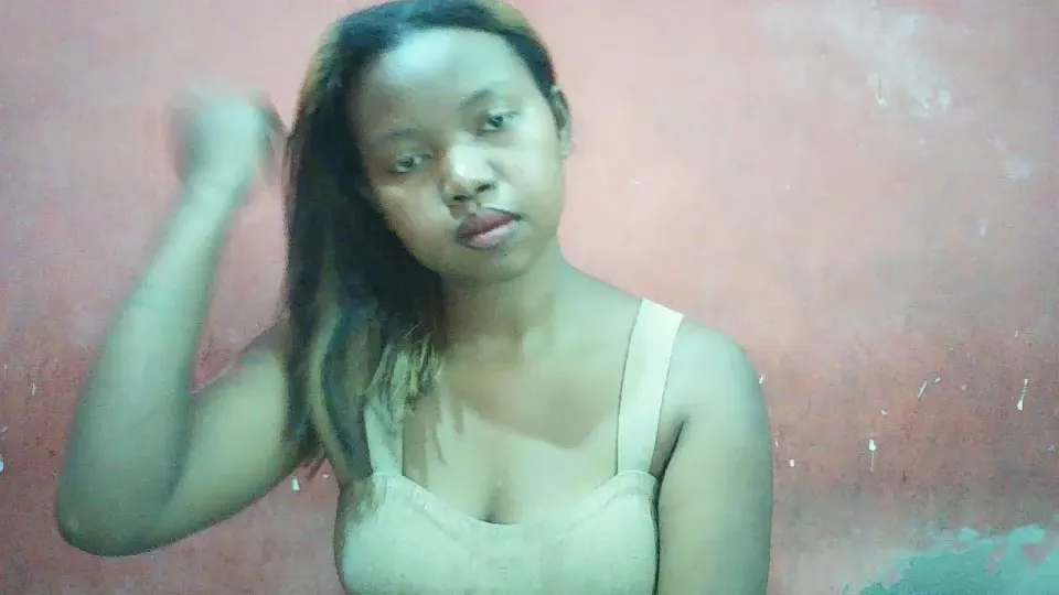 LovelyAngelah —  #squirt #ass #masturbation