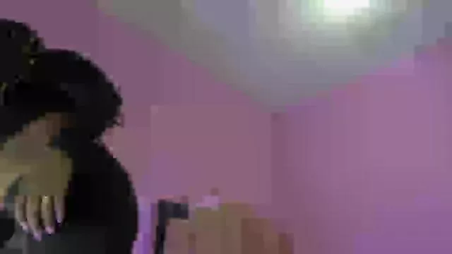 Offline LoveQueen2 on Cam4