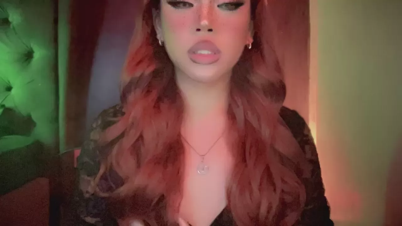 Madameagnes1 on Cam4 