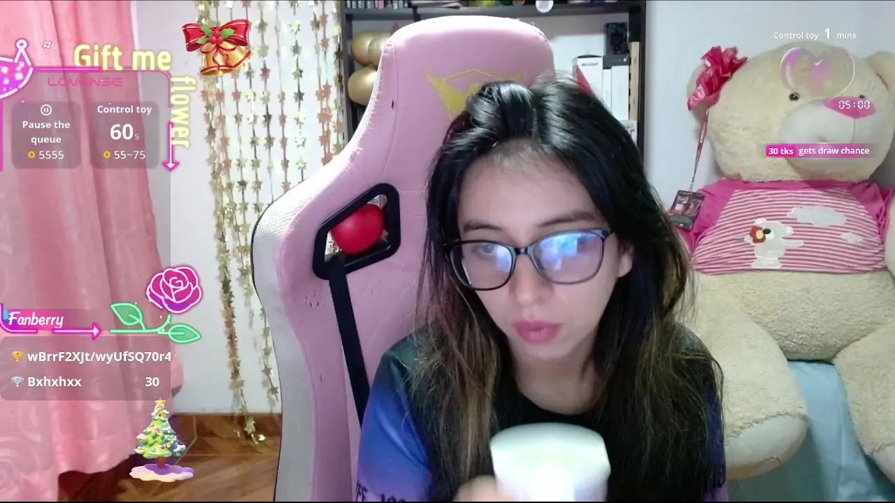 Cam4 Maggie_Fox is Freechat Maggie_Fox — #Halloween25 #armpits #squirt #striptease #cum #anal #feet