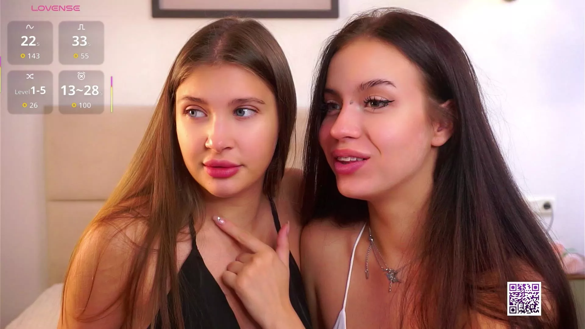 Freechat MaxineDeman on Cam4