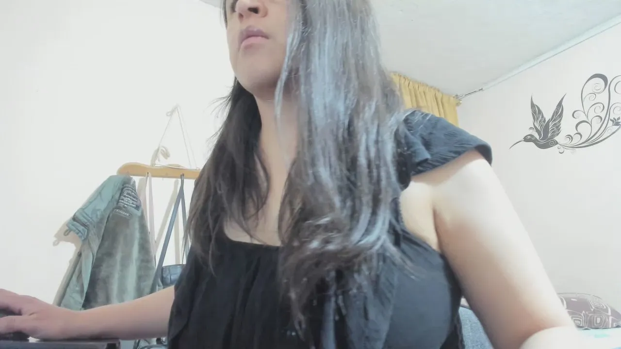 melissa_shy1 —  #pee #C2C #masturbation #anal #hairy #squirt #spanking