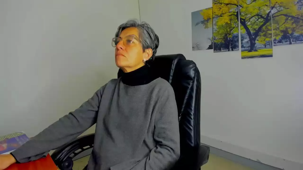 Freechat MistressNyx_cg on Cam4