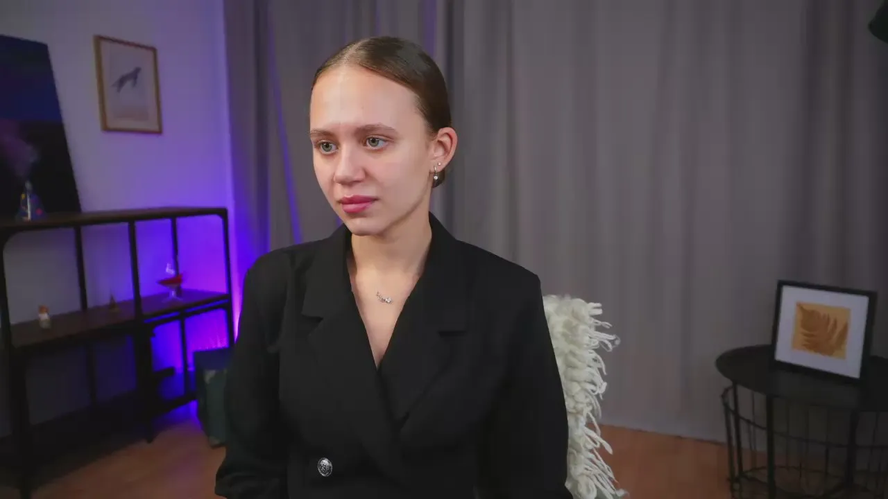 OcieTenbusch —  #pee #fisting #masturbation #cute #striptease #C2C #schoolgirl