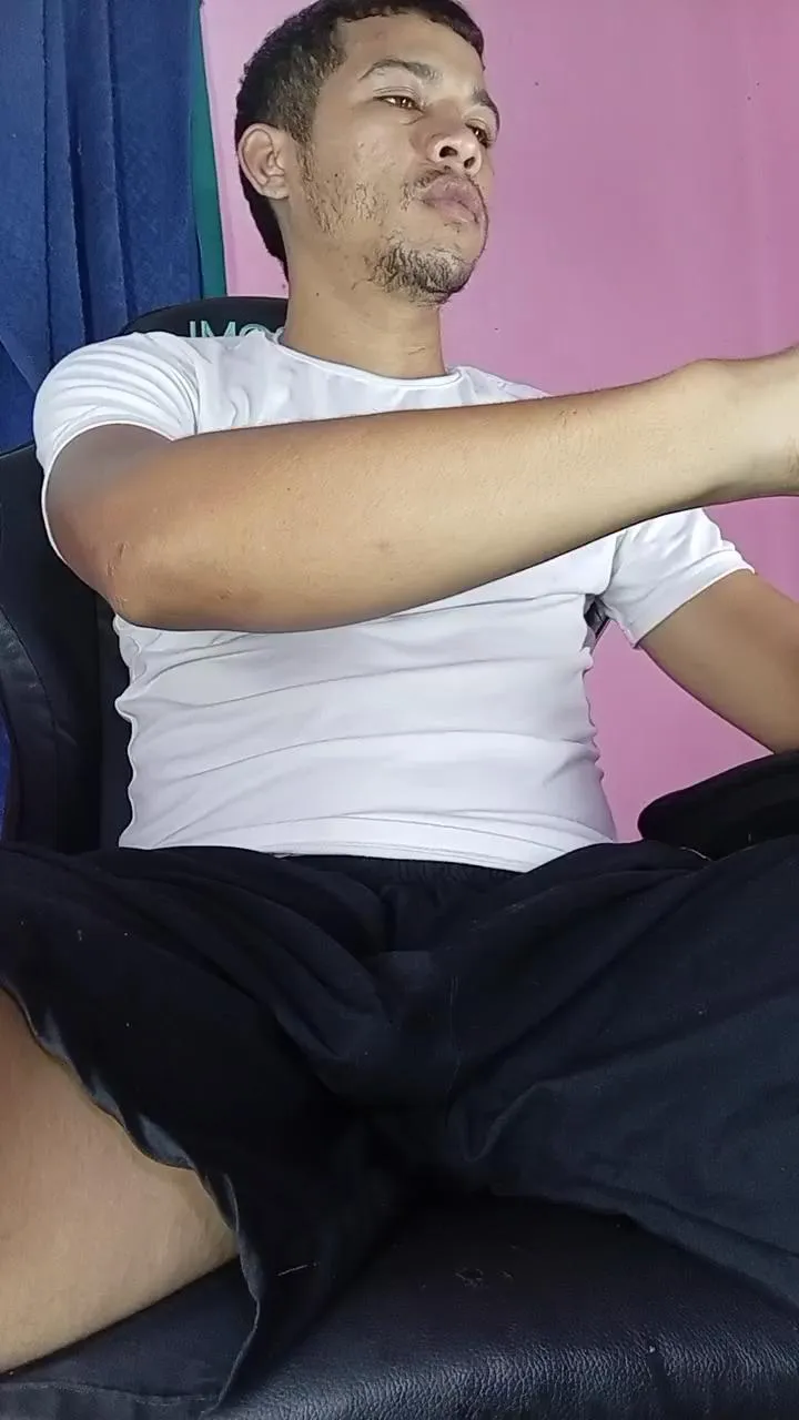 Pisspoopigpsir —  #sir #master #dominante #poppers #pig #feet