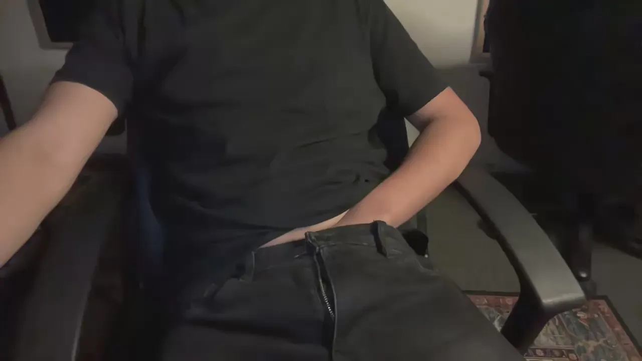 Offline Pumablue on Cam4