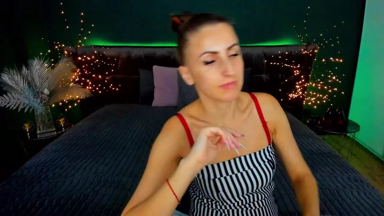 Rebeca_Diamond on Cam4 