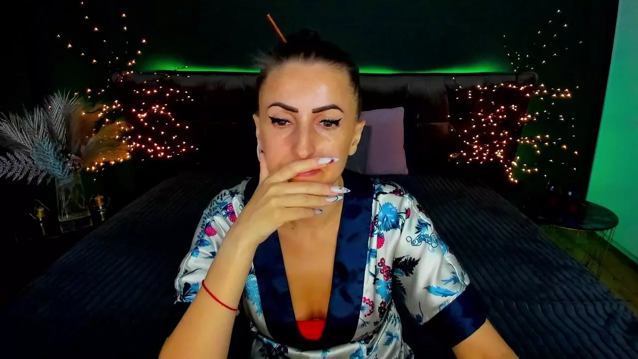 Rebeca_Diamond on Cam4 