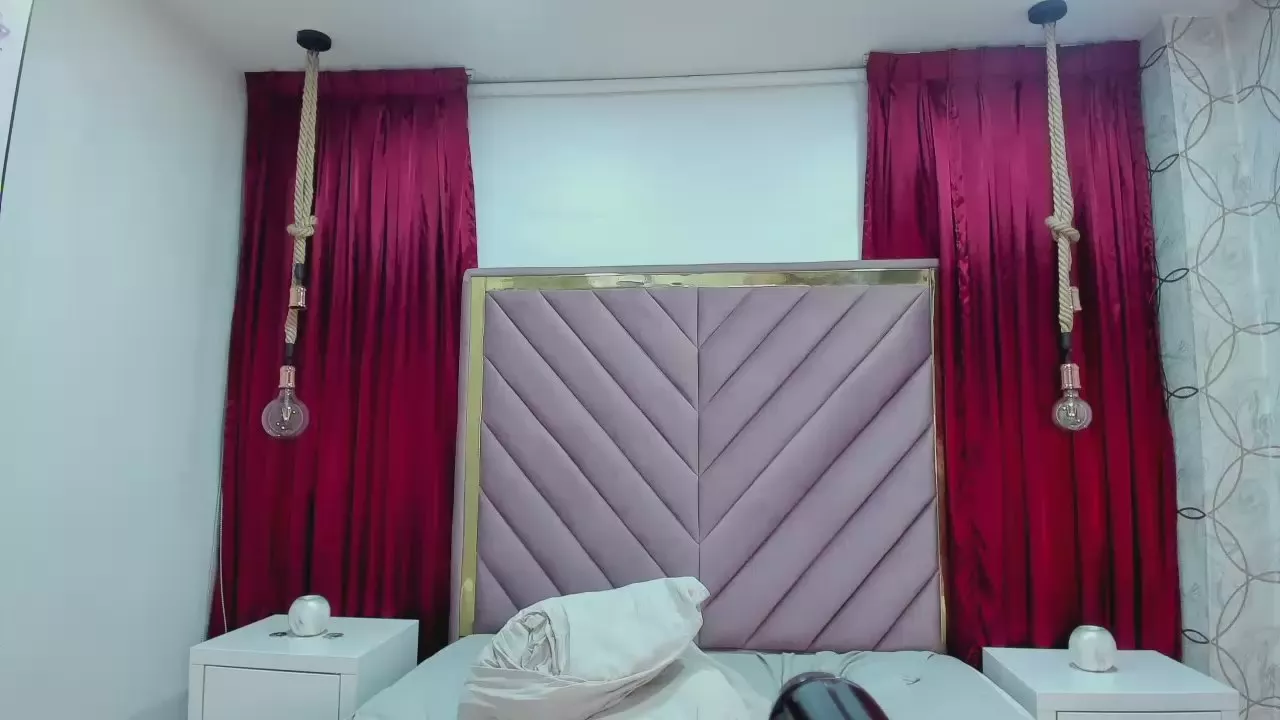 Freechat rubyrouge_ on Cam4