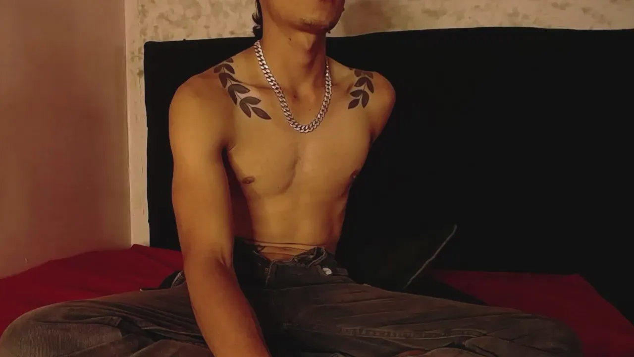 Offline SavageLover_ on Cam4