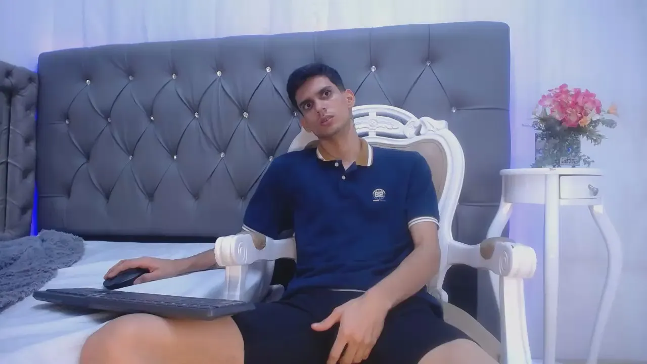 Offline Sebalexis7 on Cam4