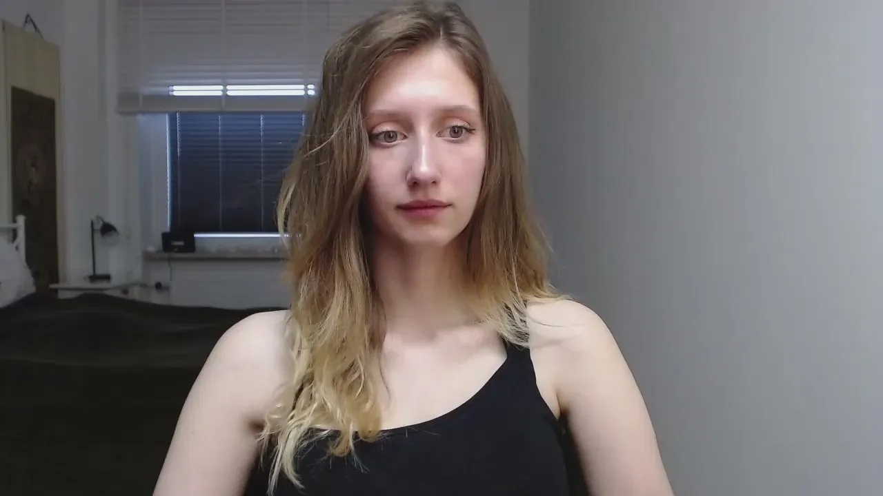 sensual_Luna on Cam4 