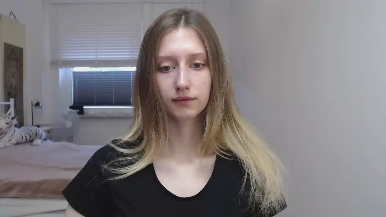 sensual_Luna on Cam4 