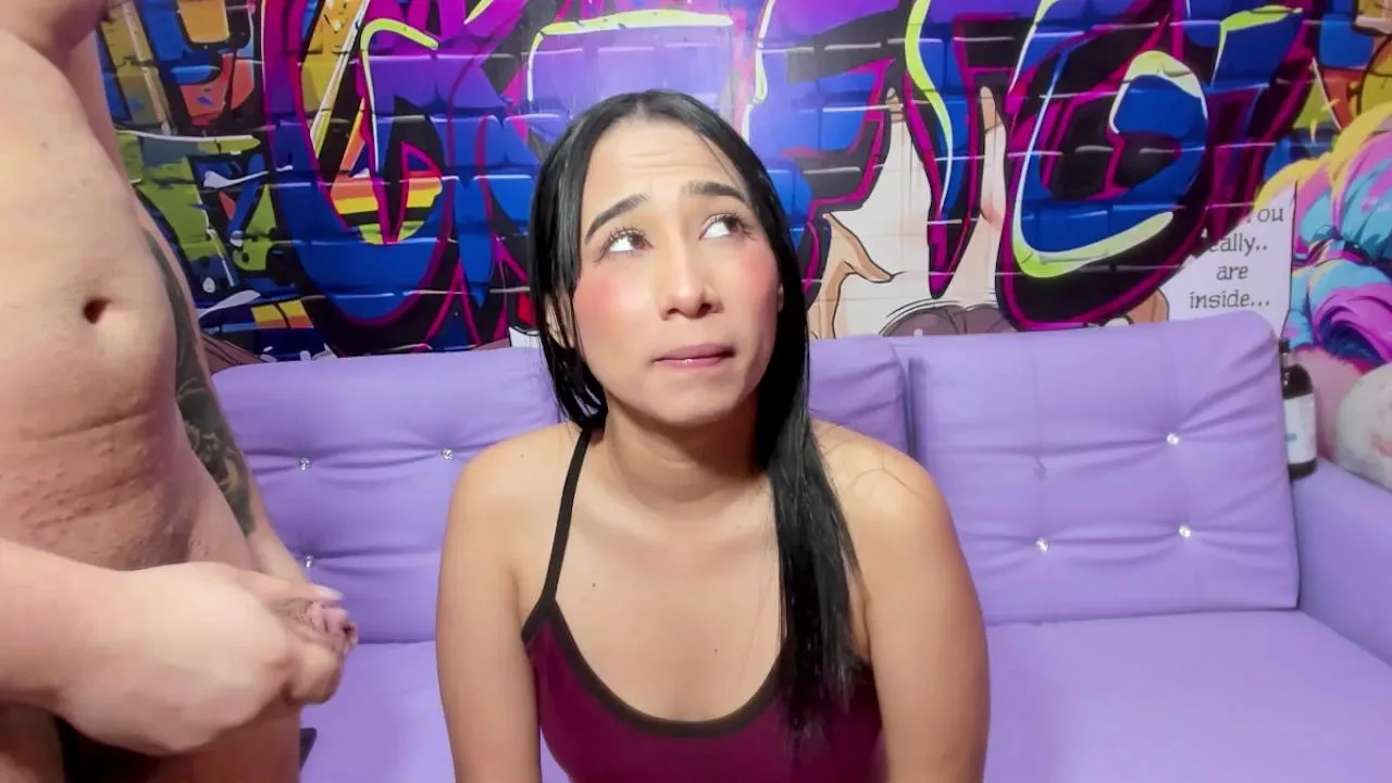 Offline Snow_Whitee on Cam4