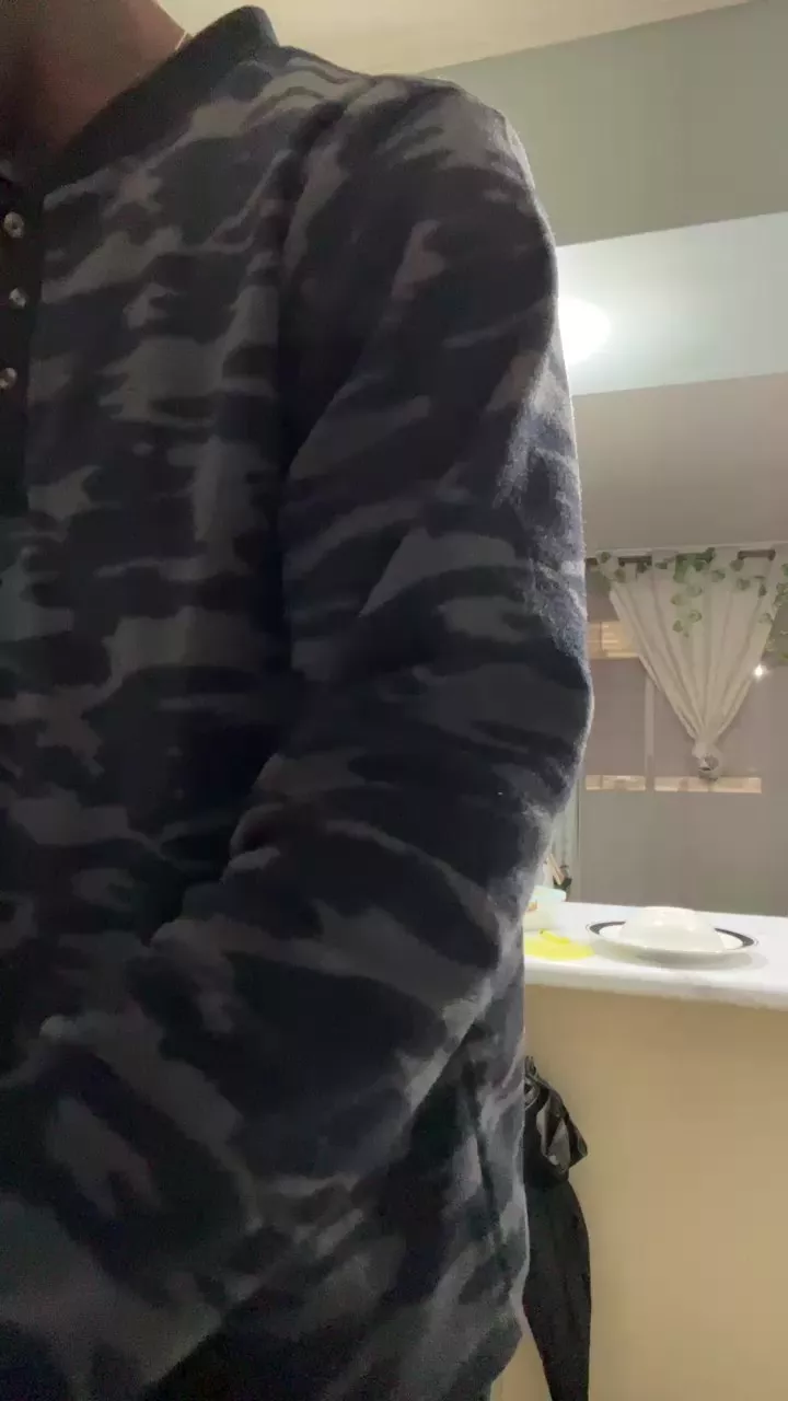 Offline superkinghot on Cam4