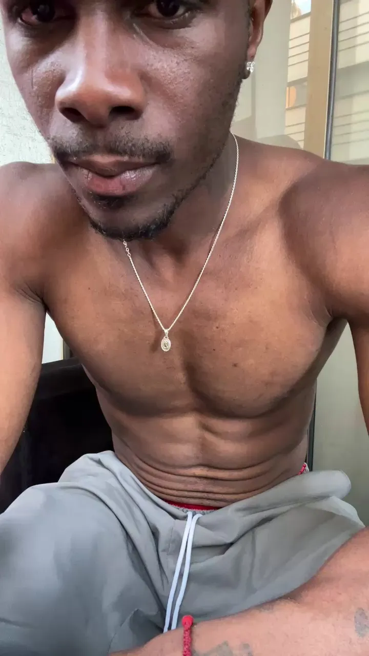 Offline superkinghot on Cam4