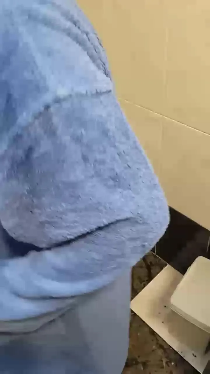 Offline Tumorvosa on Cam4