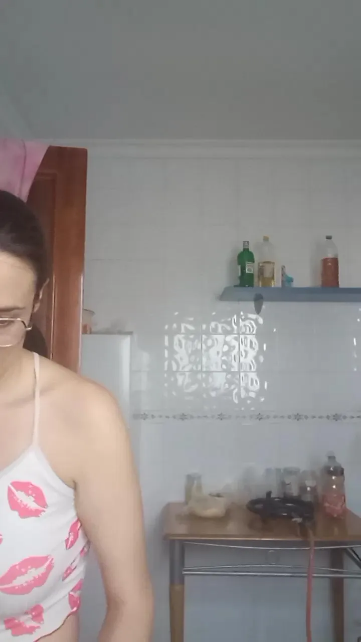 Offline Tumorvosa on Cam4