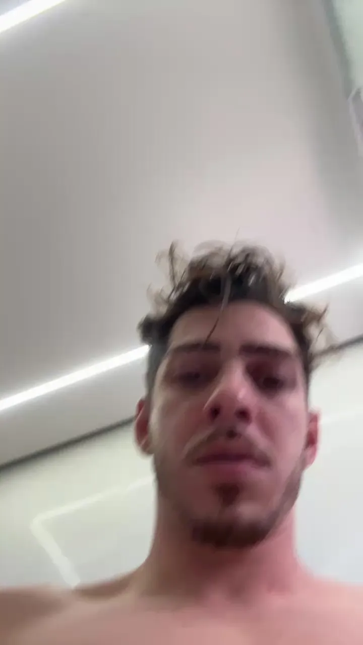 Offline Victorconteudos on Cam4