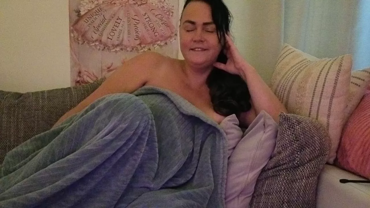 Offline XXSquirtySamXX on Cam4