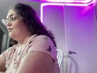 Freechat adrianeblake on CamSoda