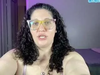 Freechat adrianeblake on CamSoda