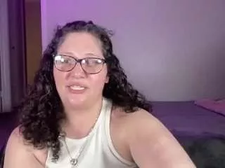 Freechat adrianeblake on CamSoda