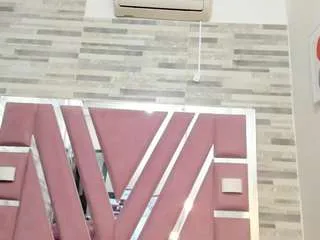 Freechat alana-roos on CamSoda