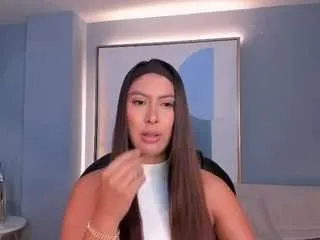 arianadumont on CamSoda 