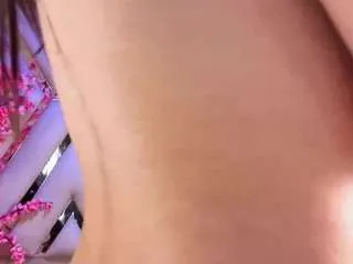 Freechat catarinamayer on CamSoda