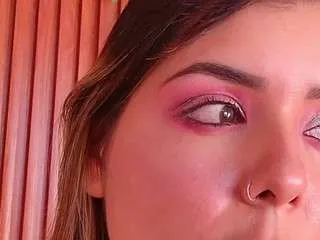 catta-james on CamSoda 