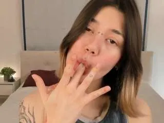 Freechat elvinaclagg on CamSoda