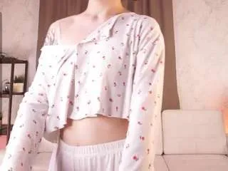 Freechat elvinaclagg on CamSoda