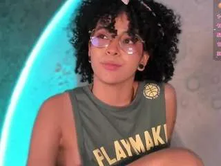 emma-nakamura on CamSoda 