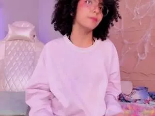 emma-nakamura on CamSoda 