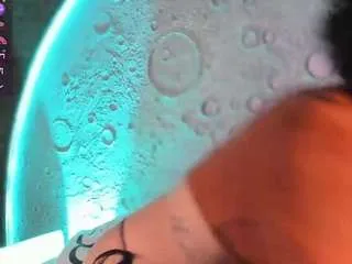 emma-nakamura on CamSoda 