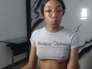 esmeraldasweet0 on CamSoda 