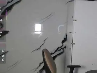 esmeraldasweet0 — show titis [60 tokens remaining]