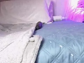 helesansaenz on CamSoda 