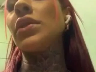 Freechat iamanna on CamSoda