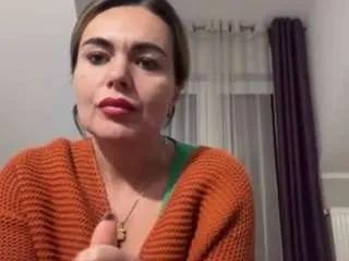 jennysecret on CamSoda 