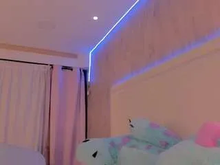 Freechat julietavargas on CamSoda