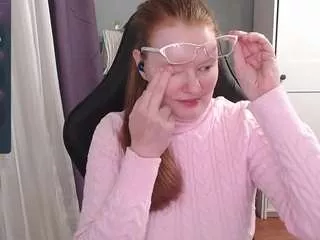 Offline ladyinari on CamSoda