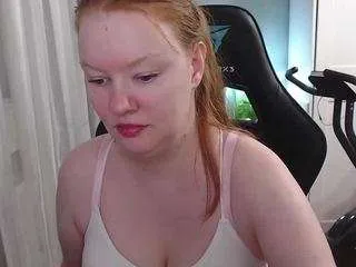 Offline ladyinari on CamSoda