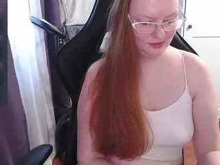 Offline ladyinari on CamSoda