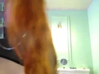 Offline layna-cold on CamSoda