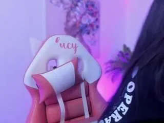luucyjoness on CamSoda 